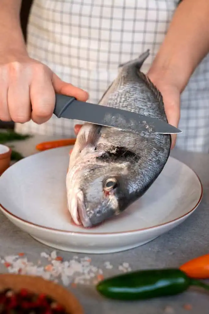 Are you supposed to eat the skin on fish?